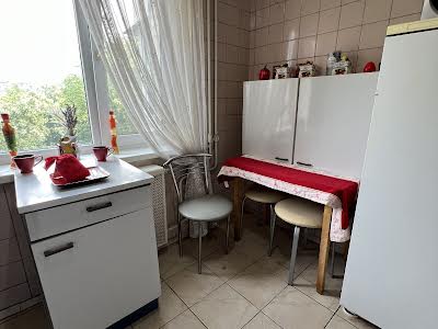 квартира за адресою Політехнічна вул., 3