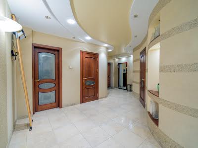 квартира за адресою Степана Руданського вул., 4-6