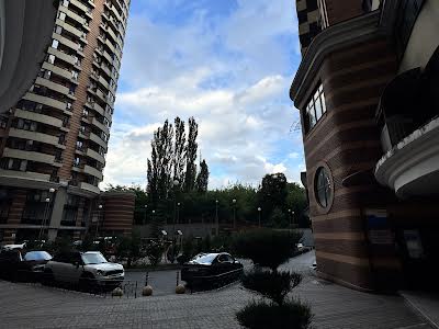 квартира по адресу Леси Украинки бульв., 7-Б