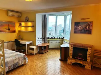 квартира по адресу Уинстона Черчилля ул. (Красноткацкая), 18-Б
