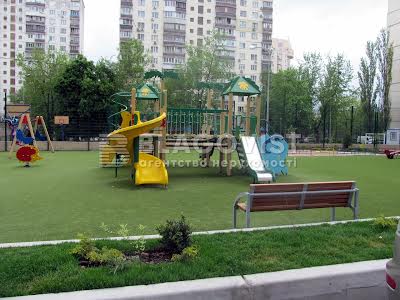 квартира по адресу Патриарха Мстислава Скрипника ул., 40