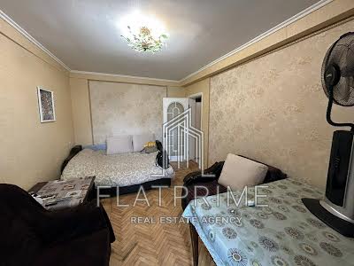 квартира за адресою Амвросія Бучми бульв., 6