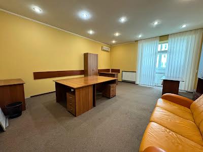 комерційна за адресою Дмитрівська вул., 56-Б