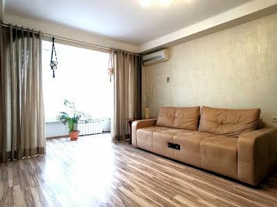 квартира за адресою Науки просп., 10