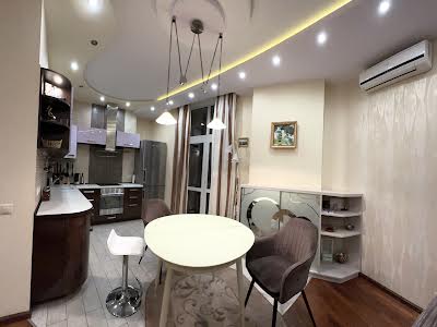 квартира за адресою Дніпровська набережна вул., 26-Д