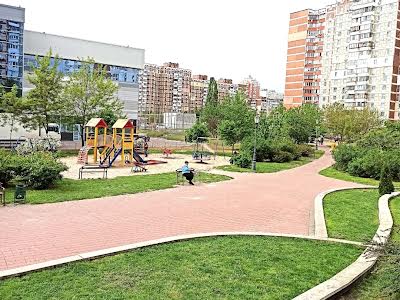 квартира по адресу Червоной Калины просп. (Владимира Маяковского), 46