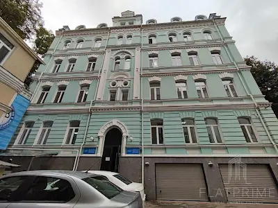 комерційна за адресою Івана Франка вул., 5б