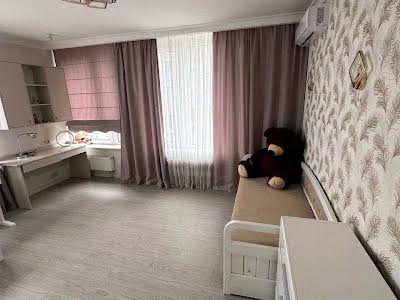 квартира за адресою Дніпровська набережна вул., 18-А