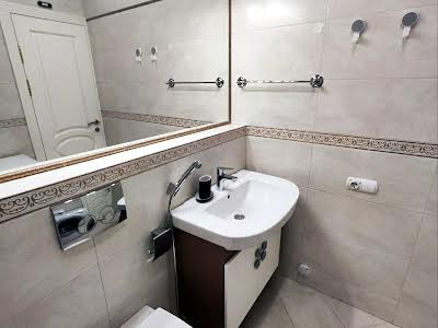 квартира за адресою Київ, Дмитрівська вул., 80
