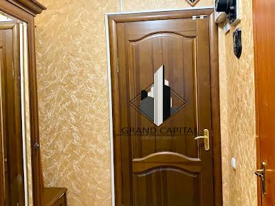 квартира за адресою Олексіївська вул., 10/12