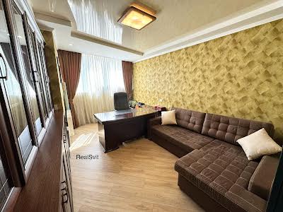квартира за адресою Воскресенська вул., 14б