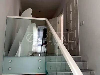 будинок за адресою Центральна вул.