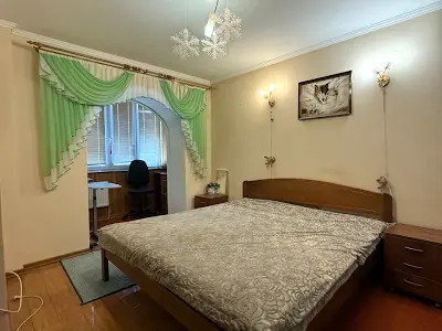 квартира за адресою смт. Коцюбинське, Пономарьова вул., 2-А