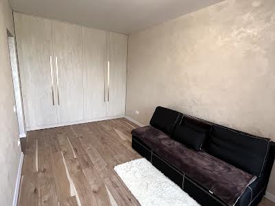 квартира за адресою Соборна вул., 105б/4