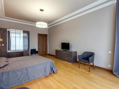 квартира по адресу Кловский спуск (Кловський), 7