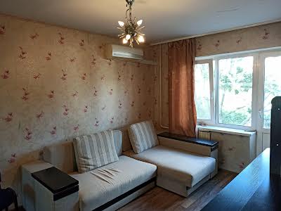 квартира по адресу Героев Полка 