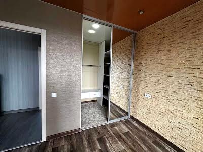 квартира за адресою Сонячна вул., 9