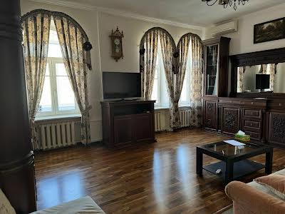 квартира за адресою Волоська вул., 37а