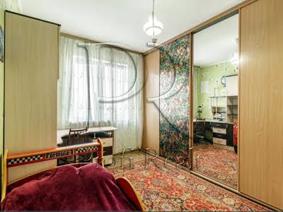 квартира за адресою Анни Ахматової вул., 16-В