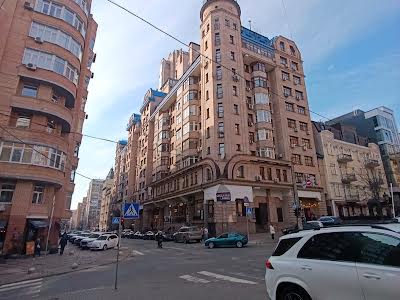 квартира по адресу Киев, Павловская ул., 18