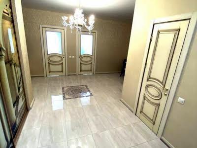 квартира за адресою Драгоманова вул., 2