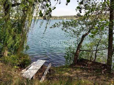 дом по адресу пгт. Безлюдовка, Клубничная ул.