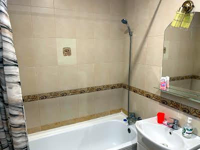 квартира за адресою Урлівська вул., 34-А