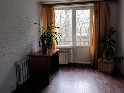 квартира за адресою Київ, Зодчих вул., 68/2