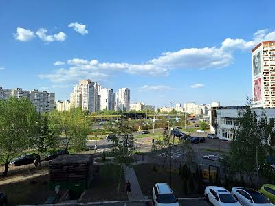 квартира за адресою Миколи Бажана просп., 16