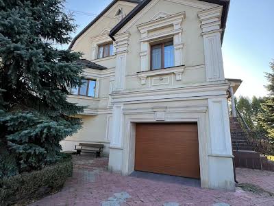 будинок за адресою Лугова вул.