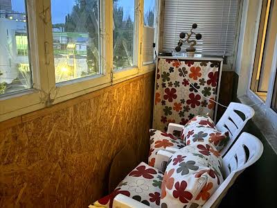 квартира по адресу Науки просп., 27