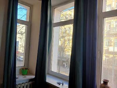 квартира за адресою Євгена Чикаленка вул. (Пушкінська), 12-А