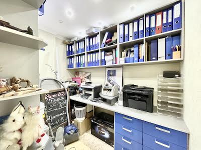 комерційна за адресою Ковпака вул., 4
