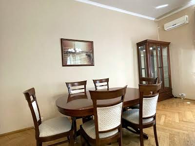 квартира за адресою Обсерваторна вул., 10