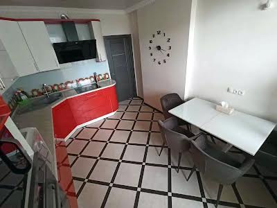 квартира за адресою Драгоманова вул., 2-Б