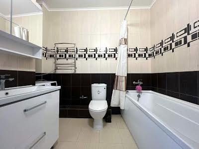 квартира за адресою Олени Пчілки вул., 8