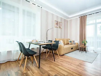 квартира за адресою Підлісна вул., 21