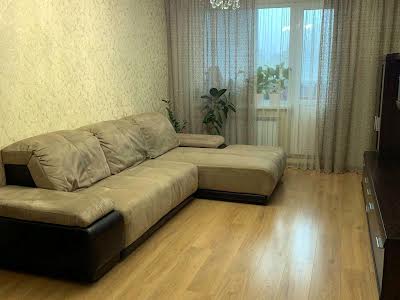 квартира по адресу Гвардейцев Широнинцев, 7