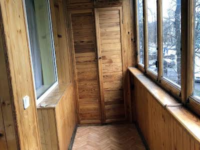 квартира за адресою Михайла Омеляновича-Павленка вул. (Суворова), 18/20