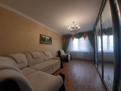 квартира за адресою Милославська вул., 16