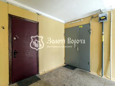 квартира по адресу Новоукраинская ул., 1/3