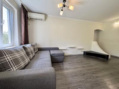 квартира за адресою Леся Курбаса просп., 9