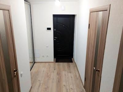 квартира по адресу с. Софиевская борщаговка, Миру ул., 40
