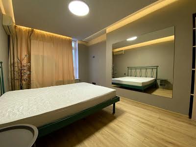 квартира за адресою Панаса Мирного вул., 28-А