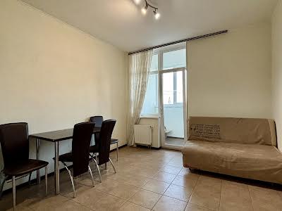 квартира за адресою Київ, Сім'ї Кульженків вул. (Петра Дегтяренка), 31-А