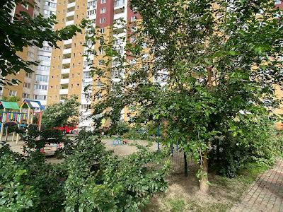 квартира за адресою Сергія Данченка вул., 5