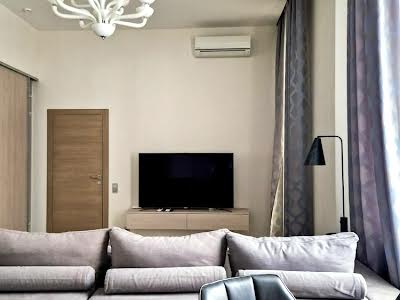 квартира за адресою Київ, Бульварно-Кудрявська вул. (Воровського), 8