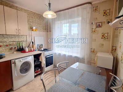 квартира за адресою Верховної Ради бульв., 18