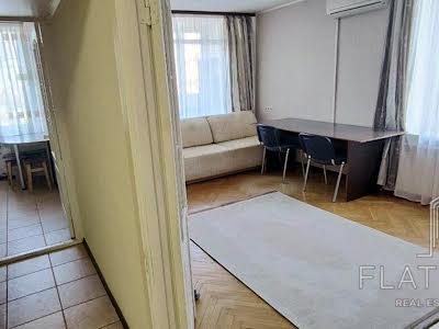 квартира за адресою Митрополита Андрея Шептицького вул. (Анатолія Луначарського), 7