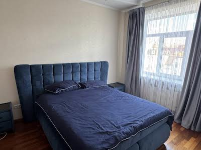 квартира за адресою Обсерваторна вул., 8